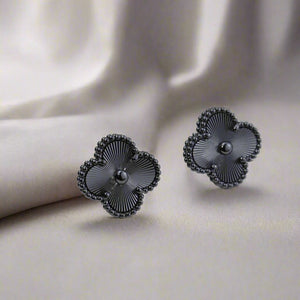 18K Vintage Alhambra Black Earrings