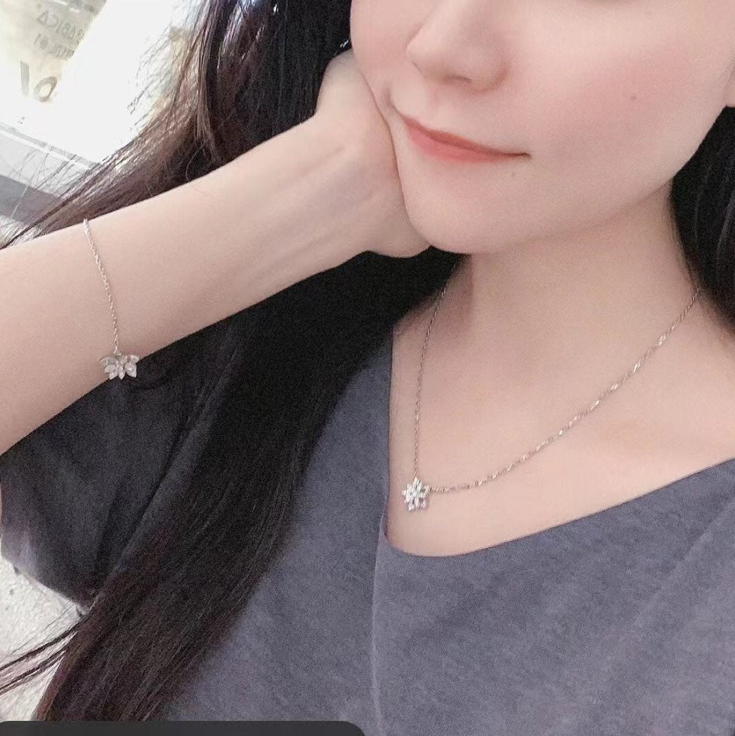 18K Lotus Openwork Pendant Bracelet