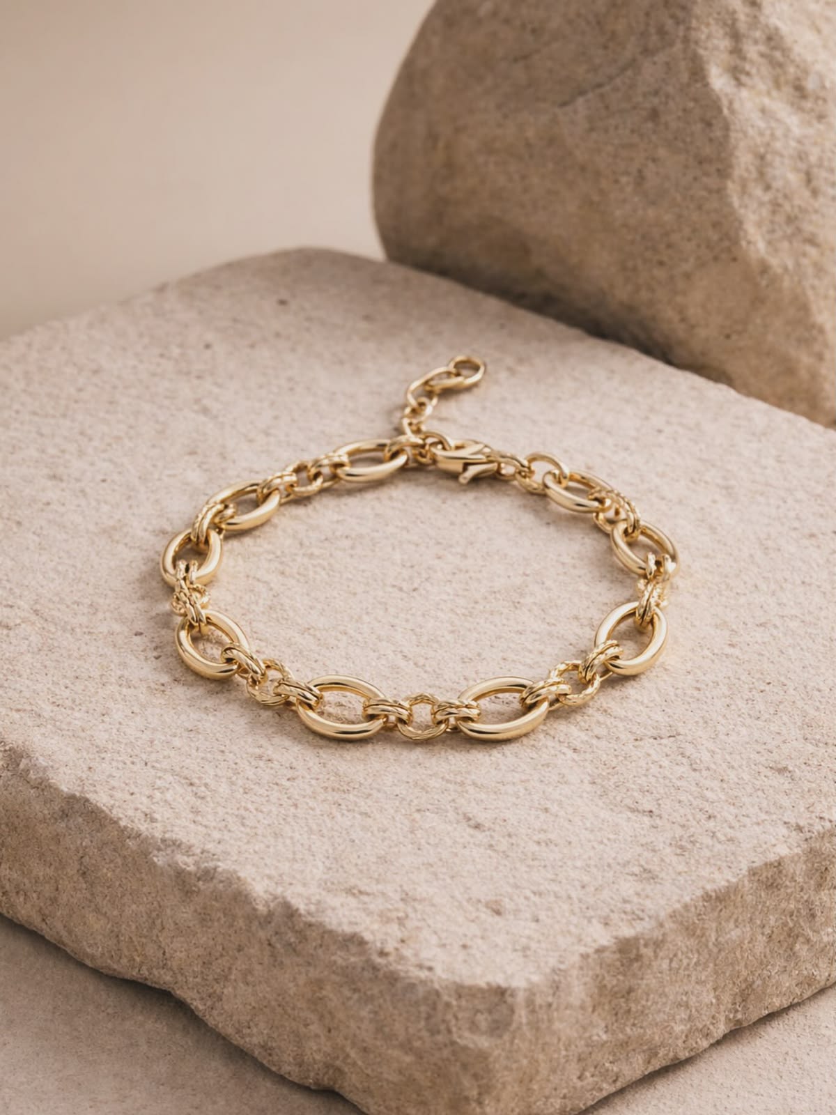 BEST-SELLING BRACELETS & BANGLES