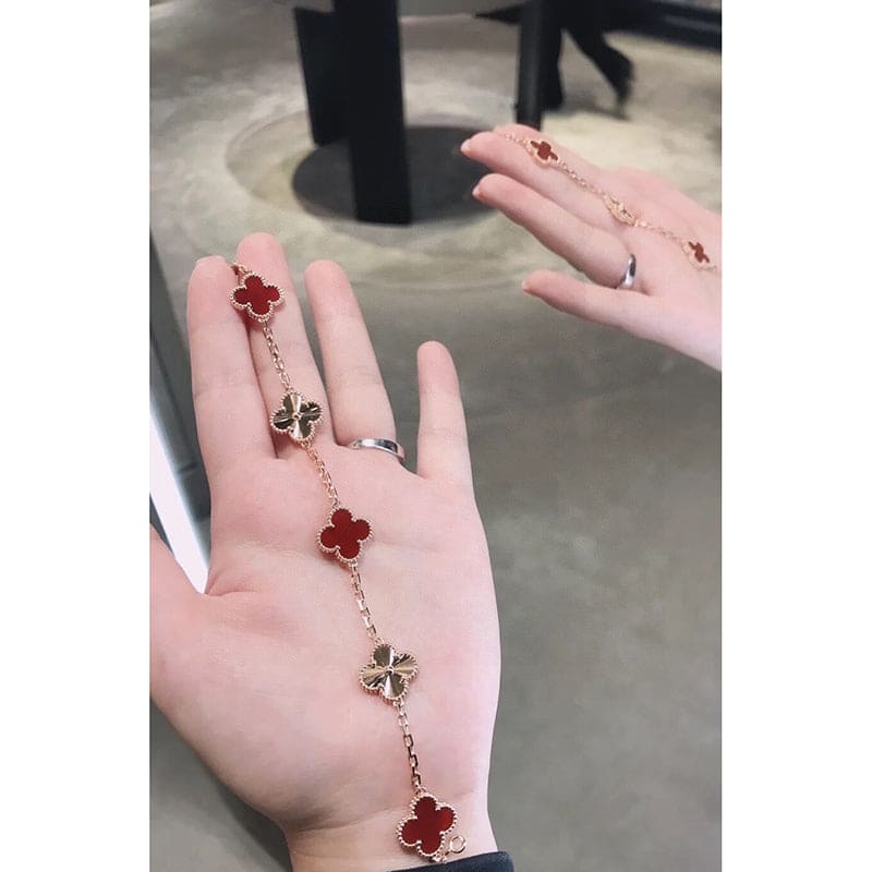 Vintage Alhambra Five Motifs Carnelian Bracelet