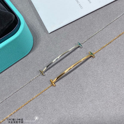 18K T Smile Bracelet