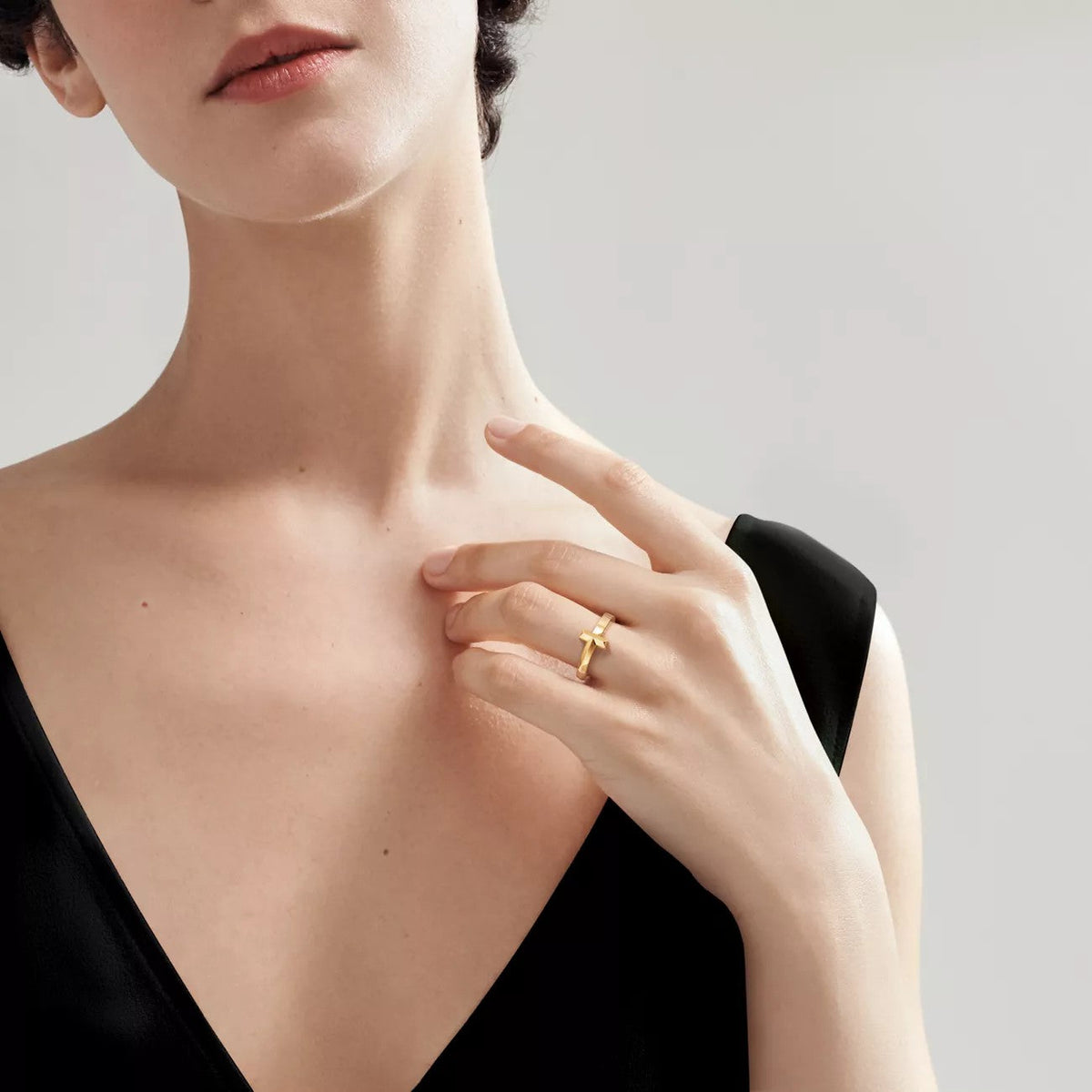 18K T T1 Ring