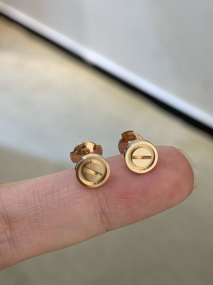 18K Love Earrings