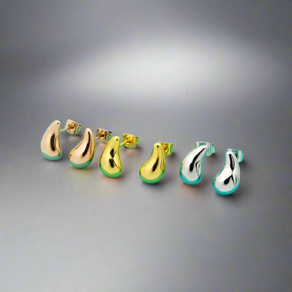 18K T Horn Earrings